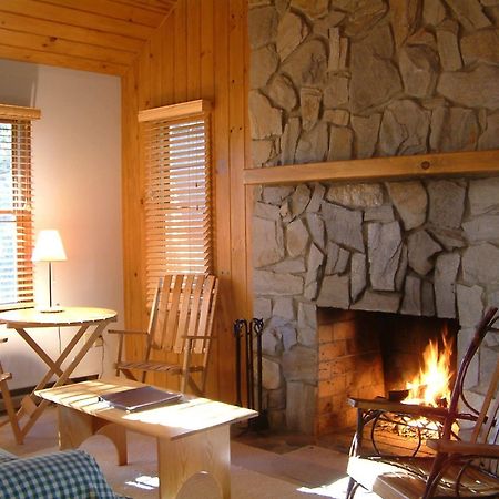 Fire Mountain Inn Cabins & Treehouses Scaly Mountain Szoba fotó